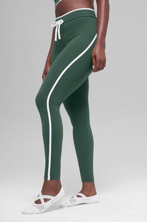 Alo | Airbrush High-Waist Race Pace 7/8 Legging in Clover Green/White, Size: Medium