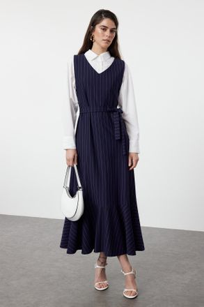 Trendyol Modest Dames Donkerblauw Gestreept Maxi Mouwloos Casual Gilet Modest Jurken