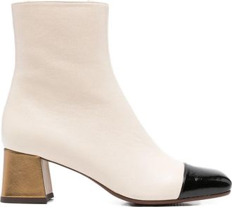 Chie Mihara 55 mm enkellaarzen met metallic blokhak en neus - Wit