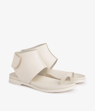 Pedro Garcia Flat gladiator sandal in white leather | Vania| Spring Summer 26 | PEDRO GARCIA
