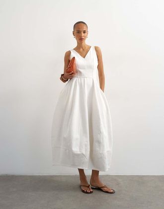 Topshop Vestito midi bombato in denim color osso con scollo a V-Neutro
