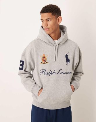 Polo Ralph Lauren Felpa in pile pesante grigio m&eacute;lange con cappuccio e scritta del logo con giocatore di polo grande