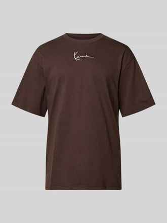 Karl Kani Regular Fit T-Shirt mit Logo-Stitching in Dunkelbraun, Gr&ouml;&szlig;e XXL