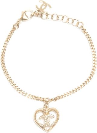 Chanel 2023 Interlocking CC heart-pendant bracelet - Goud