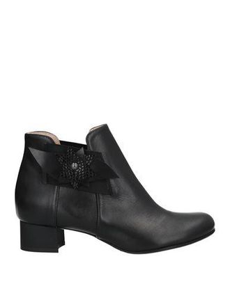 Stele Ankle boots