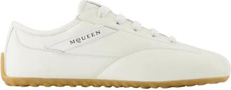 Alexander McQueen Boxe Sneaker - Dames - Sneakers - Wit - 40 EU - Leer - Schoenen