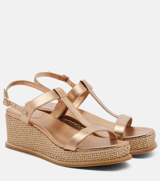 Jimmy Choo London Sandalias con cu&ntilde;a Theia de piel metalizada