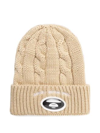 A Bathing Ape Kabelgebreide muts met logopatch - Beige
