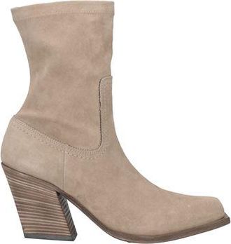 Vic Mati&eacute; FOOTWEAR - Ankle boots on YOOX.COM
