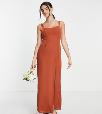 Asos Vestito lungo da damigella color ruggine con scollo arrotondato in raso e spacco-Arancione