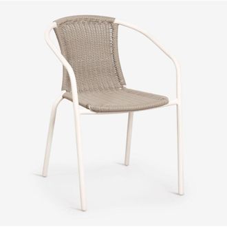 Sklum Set di 2 sedie da giardino impilabili con braccioli in acciaio e midollino sintetico Kalymana SKLUM