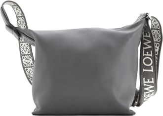 Loewe Cubi Leather Small crossbody bag - Grijs
