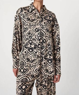 Chufy Liv Button Down Shirt In Stencil Black
