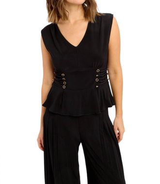 Frank Lyman Design Sleeveless V-Neck Top In Black