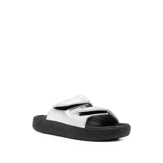 Veja V-12 Sneaker - Silver