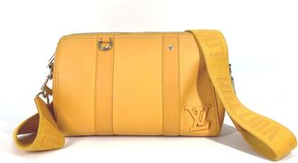 Louis Vuitton Yellow Leather Shoulder Bag (Pre-Owned)