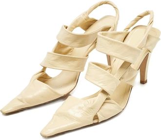 Bottega Veneta Pumps BV Point - Toni neutri