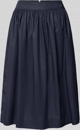 Marc Cain Knielanger Rock mit Label-Detail in Marine, Gr&ouml;&szlig;e 38