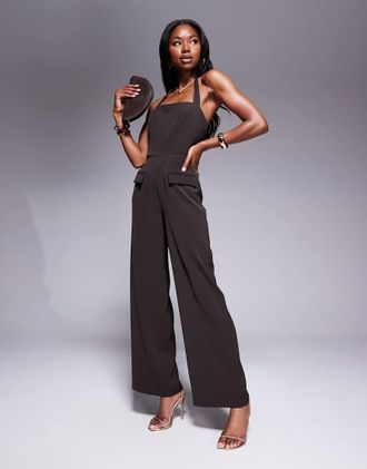 Ra-Re London - Tuta jumpsuit sartoriale allacciata al collo marrone a fondo ampio