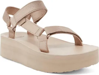Teva Womens Flatform Universal Leather Sandal In Metallic Champagne