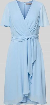 Christian Berg Cocktail Knielanges Cocktailkleid in Wickel-Optik in Sky, Gr&ouml;&szlig;e 46