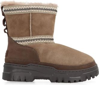 UGG Winter Boots, female, Brown, Size: 6 US Classic Mini TrailGazer Boots