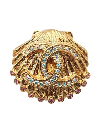 Chanel 2023 CC Gold Plated Rhinestone Shell Clip On Earrings costume earrings - Goud