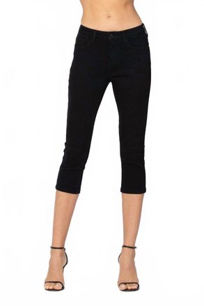 Judy Blue Mid-Rise Skinny Capri In Black