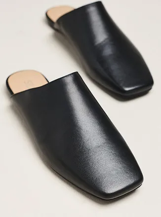 Silent D Lorrie Mule Flats