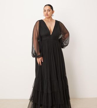 Lace & Beads Plus Madison - Vestito lungo da damigella a maniche lunghe nero