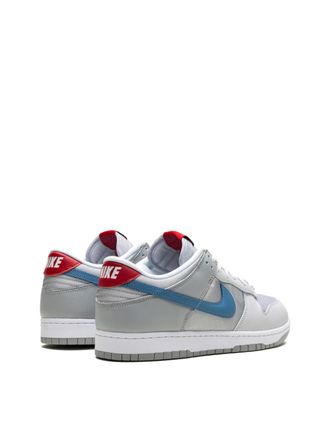 Nike Dunk Low QS Surfer Sneakers - Silver
