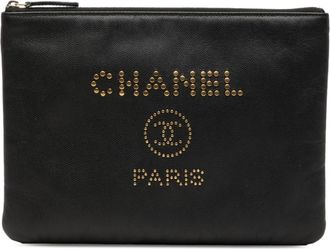 Chanel Black Grained Calfskin Clutch Bag (Pre-Owned)