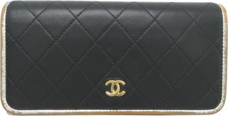 Chanel Black Leather Wallet (Bi-Fold) (Pre-Owned)