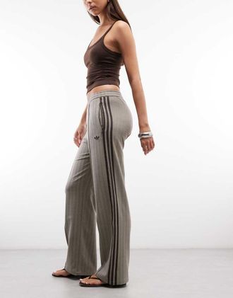 adidas Originals Classic - Pantaloni sportivi a spina di pesce chiari-Marrone