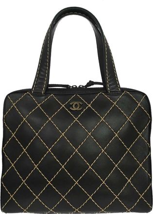Chanel Surpique Zip Around Satchel Quilted Leather Black Leather Handbag (Pre-Owned)