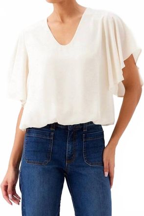 Karen Kane Flutter Sleeve V-Neck Top In Ecru