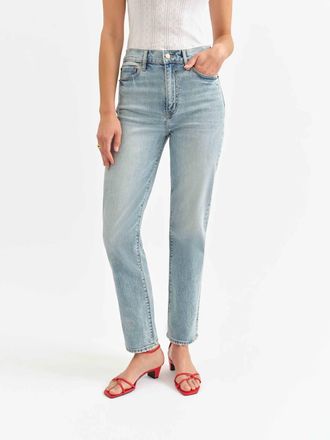 Daze Smarty Pants High Rise Slim Straight Jeans In Wink