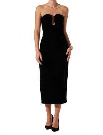 Astr Arista Sweetheart Velvet Midi Dress In Black