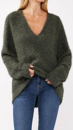 Lovestitch Hi-Low Fuzzy Sweater In Forest Green