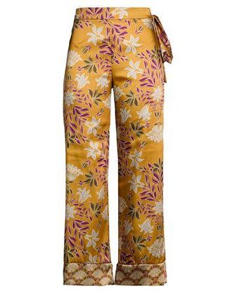 Manuela Riva HOSEN & R&Ouml;CKE - Hosen auf YOOX.COM