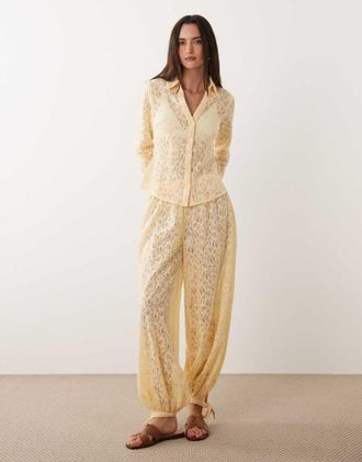 Miss Selfridge Pantaloni a palloncino in pizzo color panna-Neutro