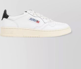 Autry medalist low leather sneakers