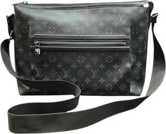Louis Vuitton Pre-owned Cross Body Bags, female, Gray, Size: ONE SIZE Pre-owned Messenger Bag