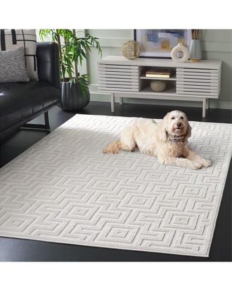 Safavieh Stella Ecru Power-Loomed Indoor/Outdoor Rug