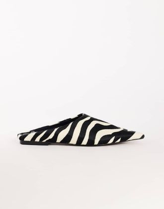 Topshop Dawn scarpa bassa a punta con stampa zebra in vera pelle-Multicolore