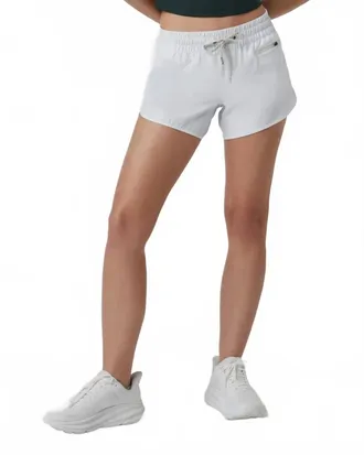 Vuori Clothing Clementine 2.0 Shorts In White