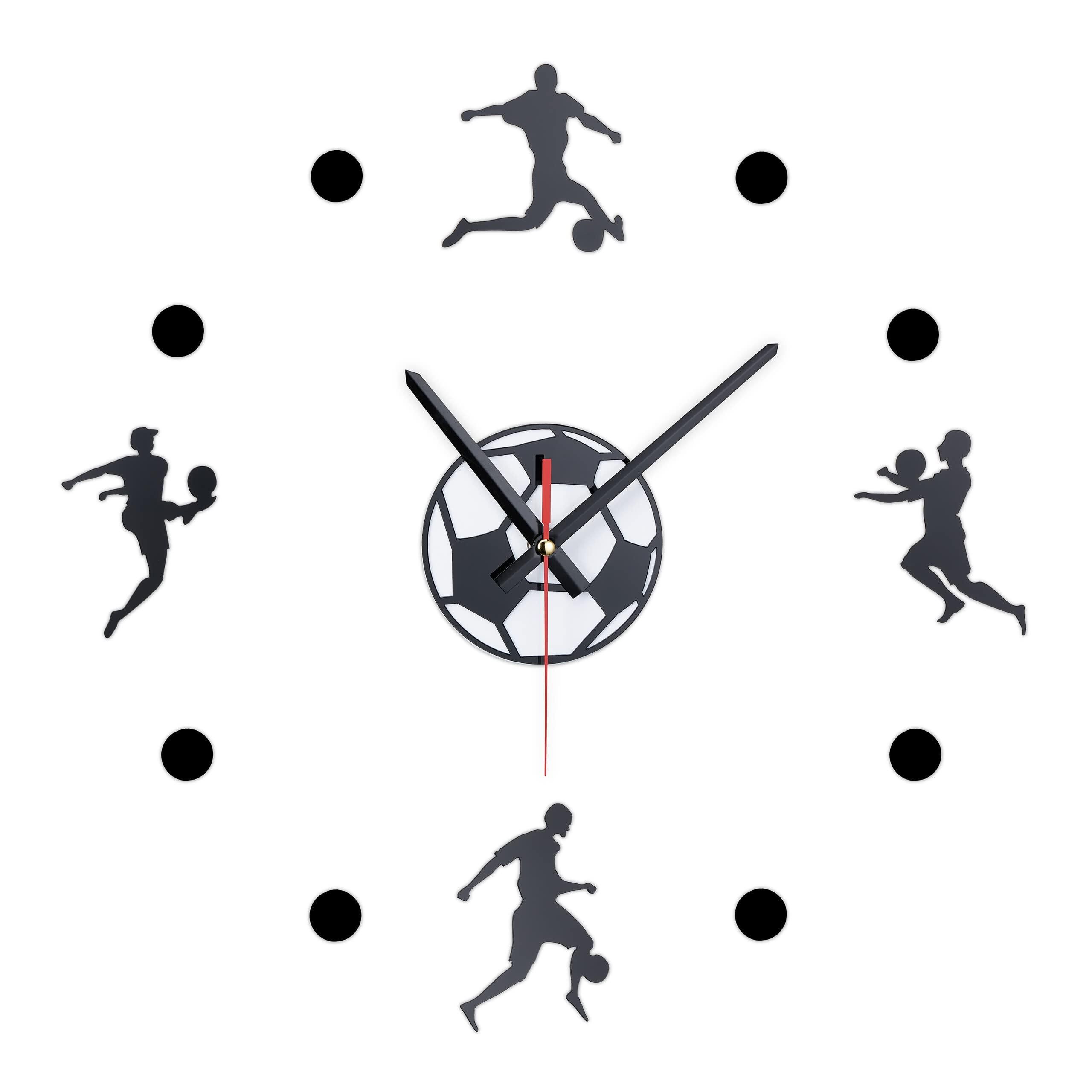 Relaxdays Wanduhr Im Kronkorken-Design – 33 Cm, Batteriebetrieben (AA), Analog, Schwarz/weiß