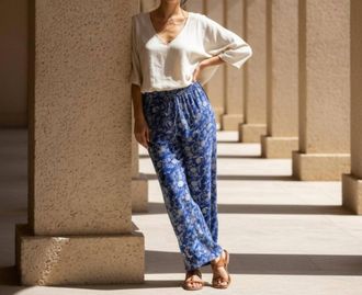 Vince Camuto Floral Wide Leg Pants In Blue