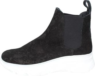 Stokton Chelsea Boots, female, Black, Size: 7 US Suede Ankle Boots for Women