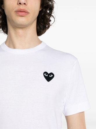 Comme Des Gar&ccedil;ons Embroidered Heart Logo T-Shirt - White